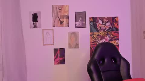 haanna_thompsoon online show from June 11, 2026, 2:33 am