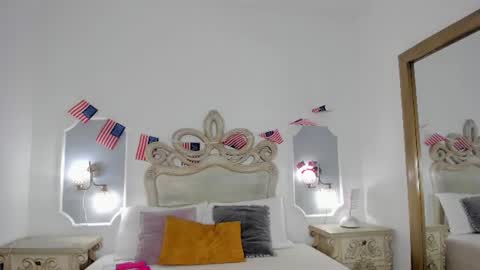 hade_miller online show from July 5, 2026, 4:19 am