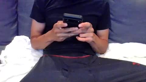 HandsomeStranger online show from July 29, 2026, 2:32 am