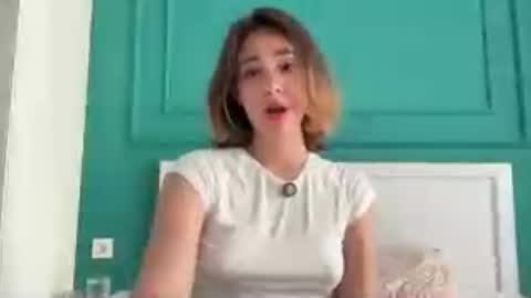 hannahinto online show from August 6, 2026, 12:40 pm