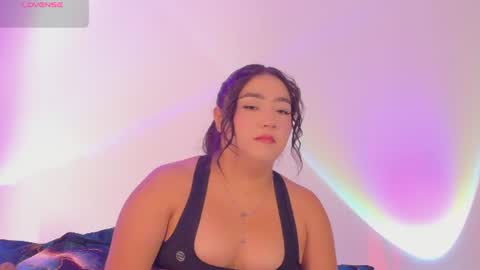 hannaprada1 online show from June 19, 2026, 11:14 am