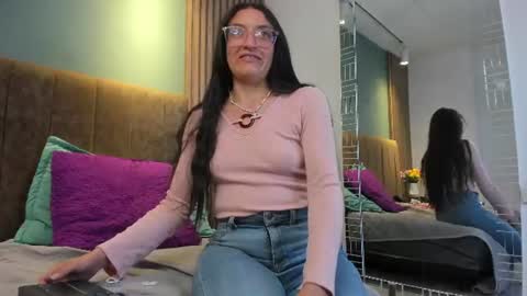 Snapshot of hannawen_ chatting on June 18, 2026, 9:14 am hannawen_ online show from June 18, 2026, 9:14 am
