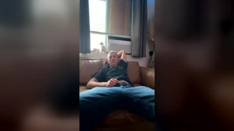 hardchrishere online show from July 19, 2026, 2:48 am
