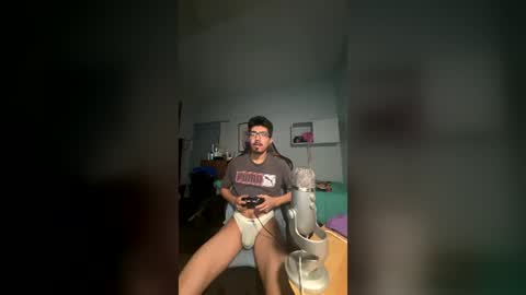 harddmikee online show from June 26, 2026, 2:27 am