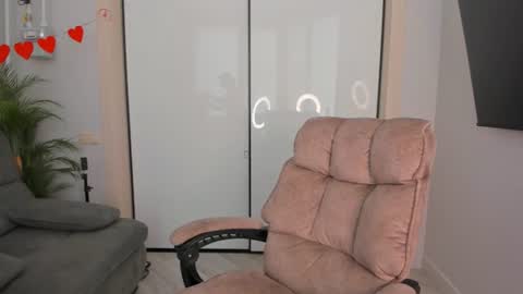Snapshot of helena_lorente chatting on June 20, 2026, 2:42 pm Helen online show from June 20, 2026, 2:42 pm