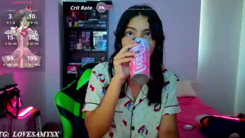 Snapshot of helia_n_amy chatting on June 19, 2026, 2:21 pm Helia Transfem and Amy online show from June 19, 2026, 2:21 pm