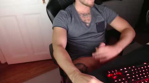henning_grande online show from September 21, 2025, 7:15 pm
