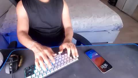 Hfucker online show from June 29, 2026, 4:51 pm