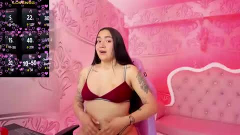 hinatta1_ online show from July 7, 2026, 7:51 pm