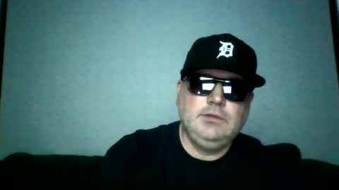 holden_minutz online show from June 17, 2026, 5:54 am