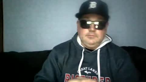 holden_minutz online show from July 29, 2026, 7:06 am