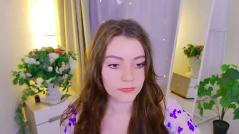 Snapshot of holly_kittenss chatting on June 28, 2026, 2:23 pm Lana online show from June 28, 2026, 2:23 pm