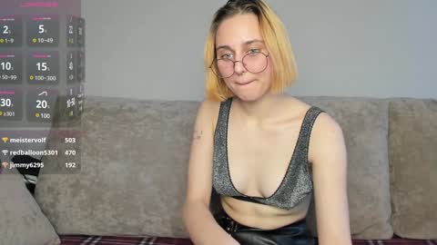 Polly online show from January 2, 2025, 8:49 am