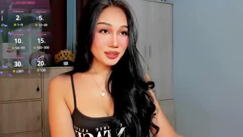 Hi Im Precious online show from June 19, 2026, 5:28 pm