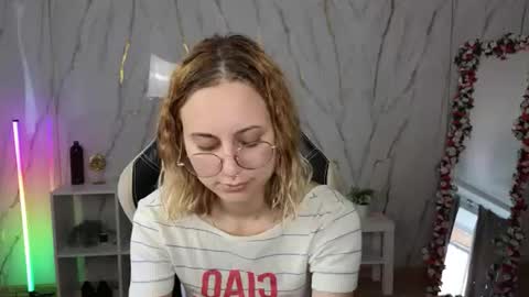 Polly online show from July 31, 2026, 2:22 am
