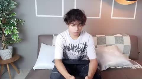 honeymoon_sariel online show from June 27, 2026, 1:50 pm