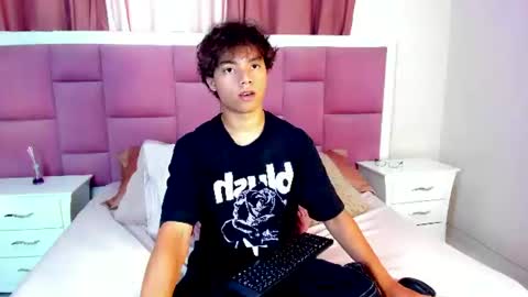honeymoon_sariel online show from July 11, 2026, 8:00 pm