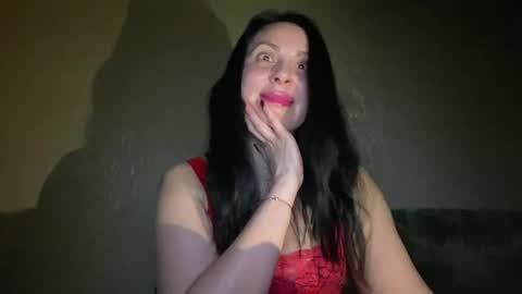 honeyvibe26 online show from May 19, 2026, 8:59 pm