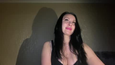 honeyvibe26 online show from June 5, 2026, 8:36 pm