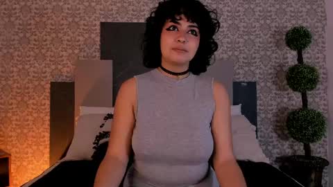 Snapshot of hornetnoir chatting on May 10, 2026, 11:26 am Layla Noir online show from May 10, 2026, 11:26 am