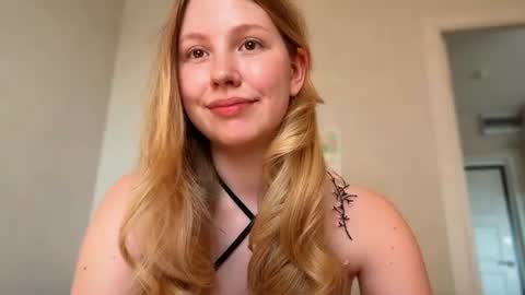 Snapshot of horney_audrey chatting on June 17, 2026, 2:03 am Audrey online show from June 17, 2026, 2:03 am