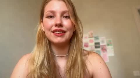 Snapshot of horney_audrey chatting on June 25, 2026, 2:22 am Audrey online show from June 25, 2026, 2:22 am