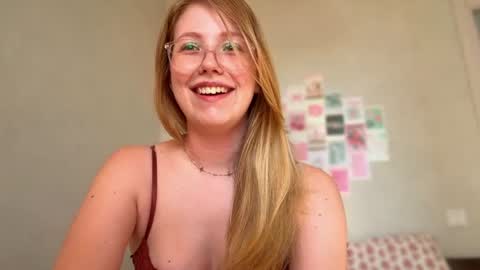 Snapshot of horney_audrey chatting on July 5, 2026, 1:34 am Audrey online show from July 5, 2026, 1:34 am