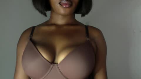 Snapshot of horny_goddess_delilah chatting on May 27, 2026, 8:06 pm delilah online show from May 27, 2026, 8:06 pm