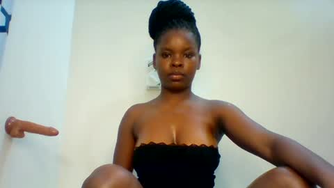 Snapshot of hot_cammy08 chatting on July 5, 2026, 7:21 pm sweet cammy online show from July 5, 2026, 7:21 pm