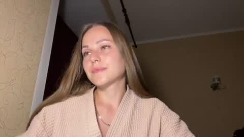 Snapshot of hot_chance_ chatting on July 22, 2026, 5:05 pm hot_chance_ online show from July 22, 2026, 5:05 pm