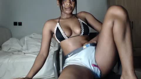 sonia  mis choco online show from August 2, 2026, 10:41 pm