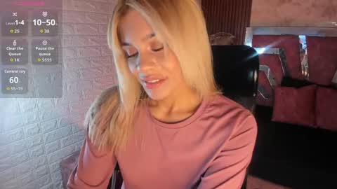 Snapshot of hot_cupid01 chatting on June 5, 2026, 10:54 am Valery online show from June 5, 2026, 10:54 am
