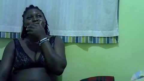 hot_girlly online show from April 6, 2026, 4:52 pm