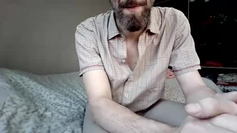 Daddy online show from April 16, 2026, 4:19 pm