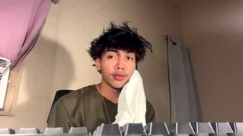 hot_kianxx online show from May 14, 2026, 11:39 am