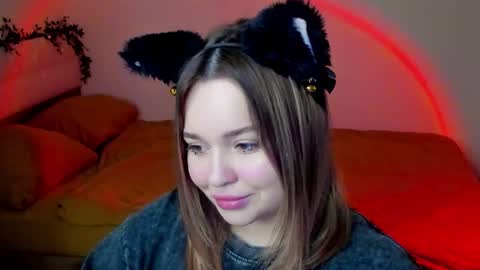 Snapshot of hot_moon_666 chatting on June 13, 2026, 5:00 pm Moon online show from June 13, 2026, 5:00 pm