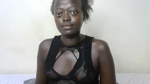 Snapshot of hot_tashaa chatting on April 16, 2026, 9:37 pm hot_tashaa online show from April 16, 2026, 9:37 pm