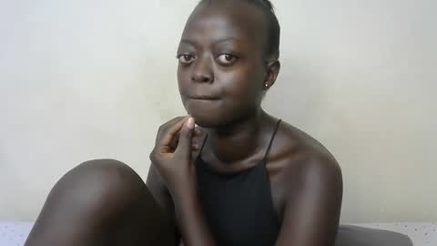 Snapshot of hot_tashaa chatting on April 27, 2026, 4:43 am hot_tashaa online show from April 27, 2026, 4:43 am