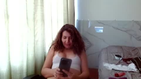 Snapshot of hotboyhunter02 chatting on August 7, 2026, 6:21 pm Anai wiss online show from August 7, 2026, 6:21 pm