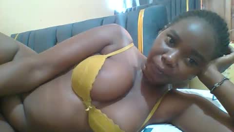 Queen online show from May 21, 2026, 4:52 am