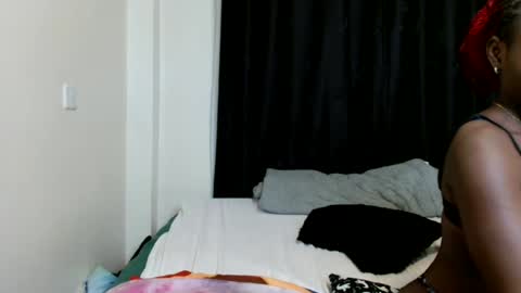 Hotie vives online show from July 22, 2026, 6:43 pm