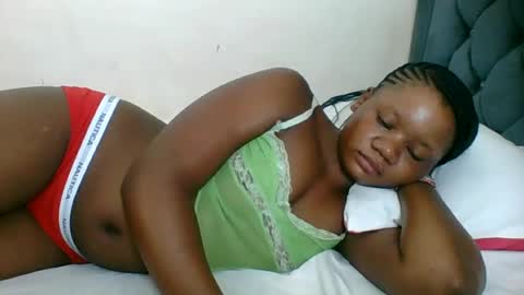 Snapshot of hotjeylee chatting on June 28, 2026, 10:38 pm LOYCE online show from June 28, 2026, 10:38 pm