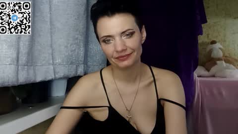 hotmamaqueen234 online show from March 29, 2026, 7:36 pm
