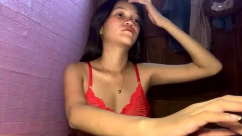 hottie_ptite online show from June 14, 2026, 11:12 am