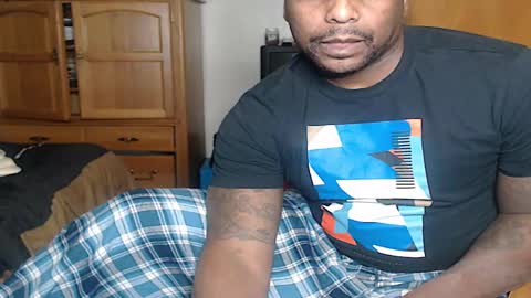 hungluv1 online show from November 21, 2025, 3:05 am