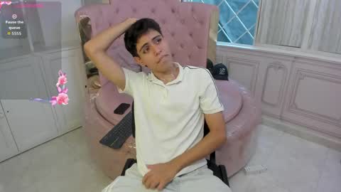 Lucas online show from June 1, 2026, 9:16 pm