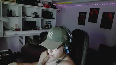 hydroblast777 online show from April 4, 2026, 11:02 pm