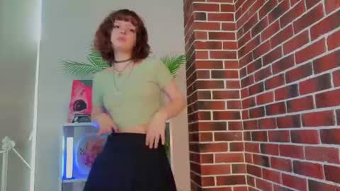Mona online show from June 19, 2026, 5:28 pm
