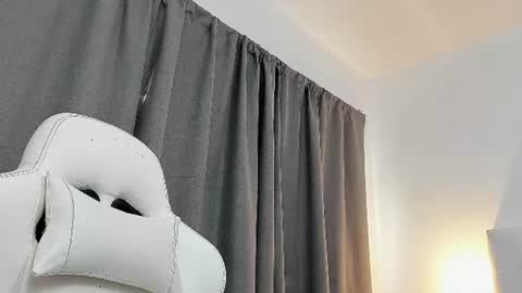 Snapshot of iamcharlotte19 chatting on June 22, 2026, 12:24 pm Charlotte online show from June 22, 2026, 12:24 pm