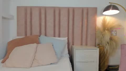 Snapshot of im_alejandra_ chatting on July 1, 2026, 4:36 am Aleja online show from July 1, 2026, 4:36 am